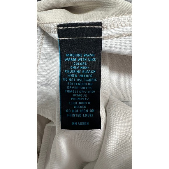 Roundtree & Yorke Big Man Performance Classic Fit Flat Front Shorts Beige 52 x 8 - Picture 7 of 9